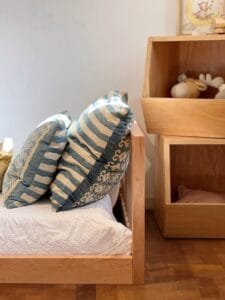 CAMA MAJA