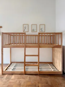 Cama Loft en madera maciza de lenga para habitación infantil